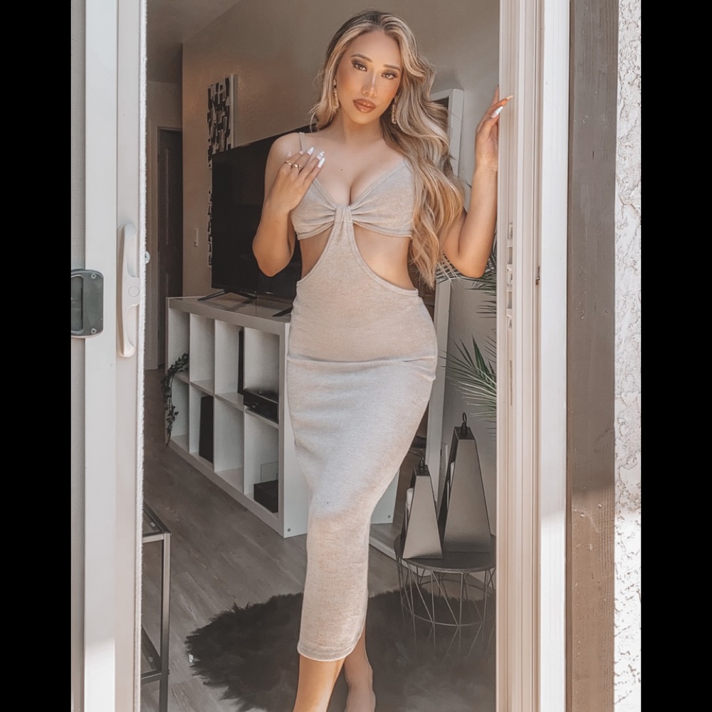 Cut Out Knit Dress In Tan
